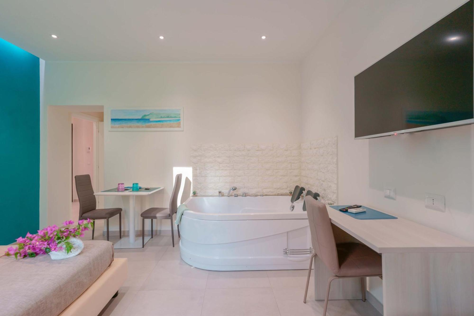 Insula Bed & Breakfast 2*